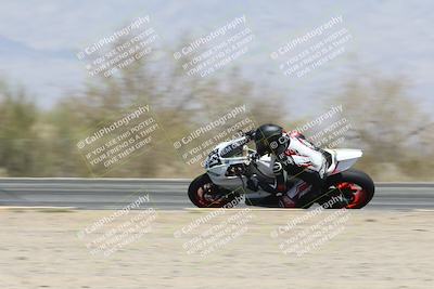 media/Apr-20-2025-CVMA (Sun) [[39090e8767]]/Race 9-Formula LW Twins Shootout/